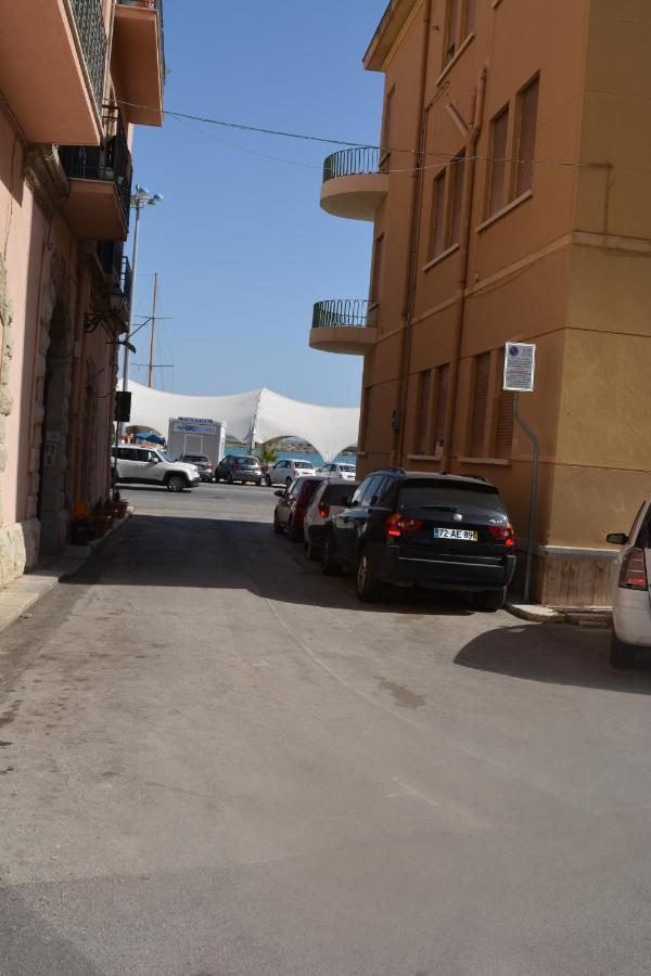 Al Civico 1 Apartments Trapani Exterior photo