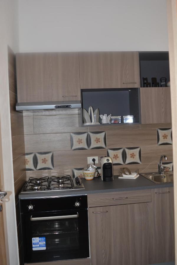 Al Civico 1 Apartments Trapani Exterior photo